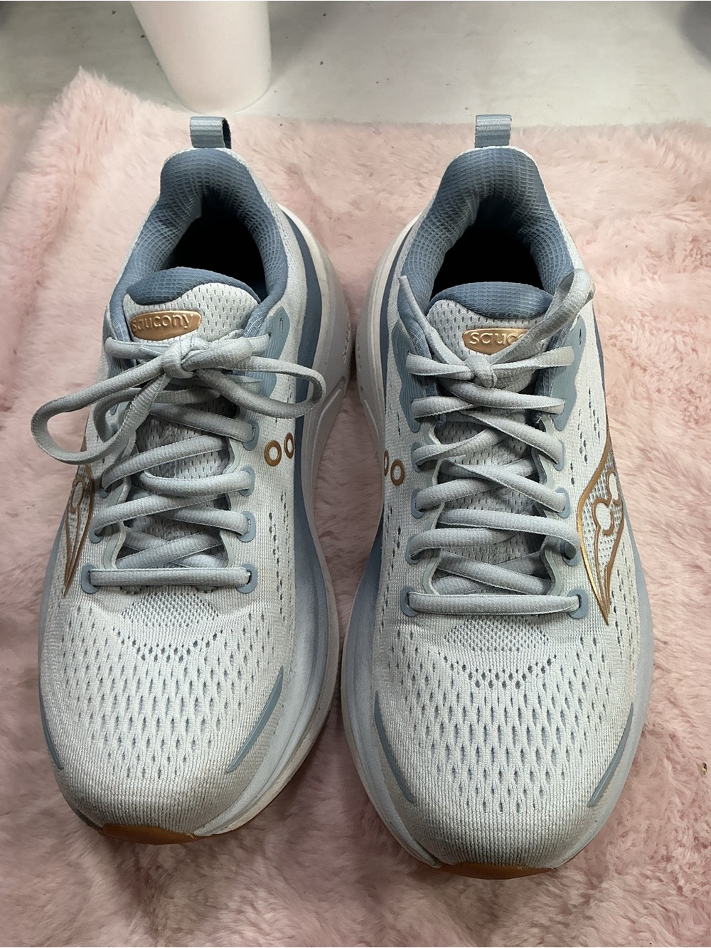 Saucony Women's White & Light Blue Running Sneakers with Gold Accents 180